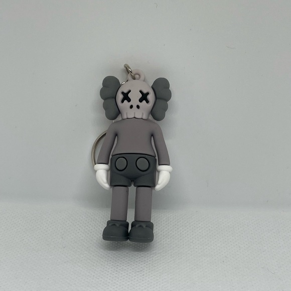Kaws Keychains - Picture 6 of 9